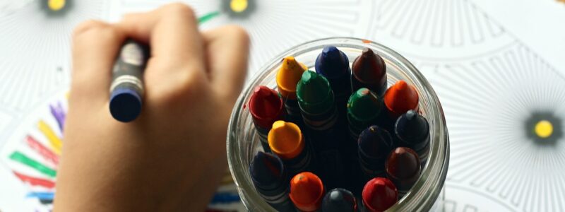 crayons-g11c7bda5c_1280