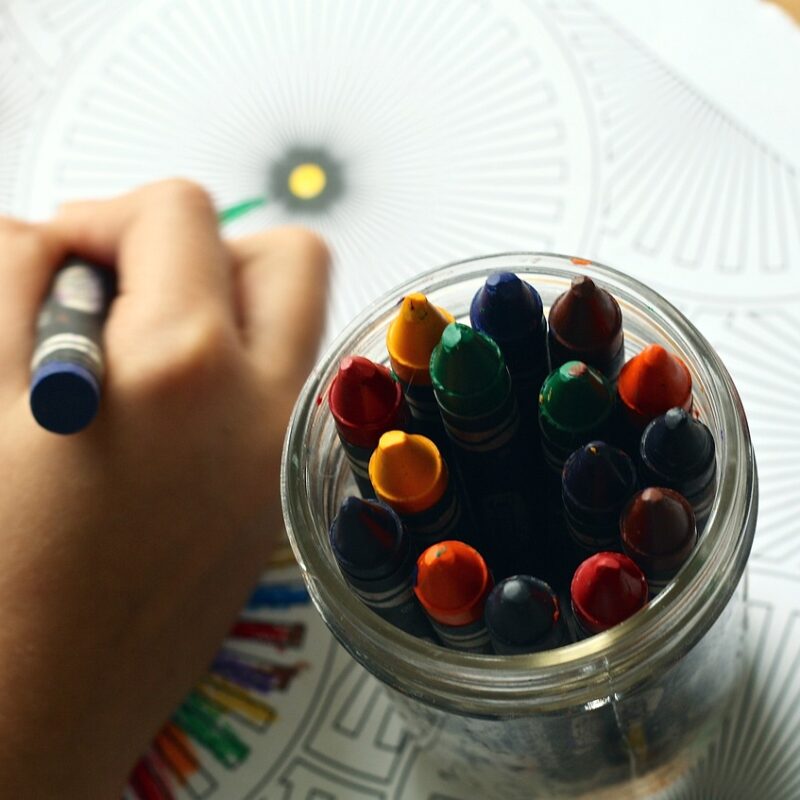 crayons-g11c7bda5c_1280