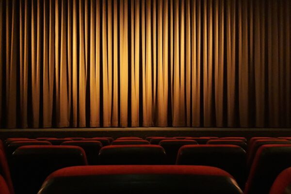 movie-theater-g79dbce837_1280
